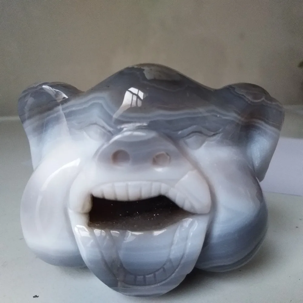 

A 748g cute natural crystal agate geode pig statue cave quartz vug crystal cluster home decor