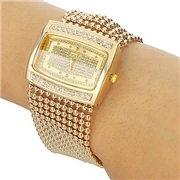 Женские золотые часы-браслет с украшением из изящных разноцветных бриллиантов, Золотые модные часы