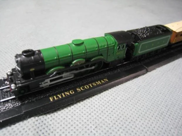 

1/220 Z proportional FLYING SCOTSMAN train suit model 04 Collection Model