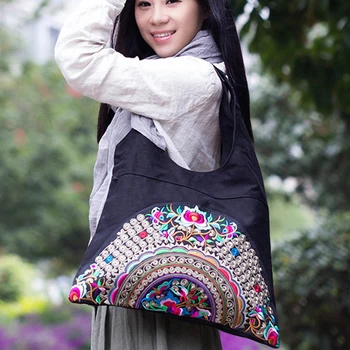

2018 Chinese National Style Embroidery Zipper Hobos Handbag Women Canvas Ethnic Embroidered One Shoulder Crossbody Bag