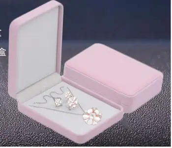

WholeSale 50pcss/lot Jewelry Boxes 12x17x4cm Necklace Ring Earring Storage Display Gift Boxes High Quality Flannelette Box