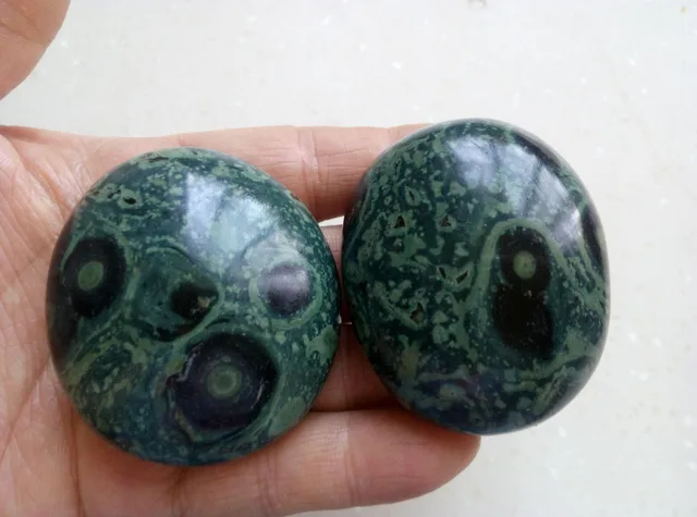 Special Price 2pcs GREEN KAMBABA JASPER STROMATOLITE FOSSIL Crystal Polished Palm Stone 168.2g Special Price 2pcs GREEN KAMBABA JASPER STROMATOLITE FOSSIL Crystal Polished Palm Stone 168.2g