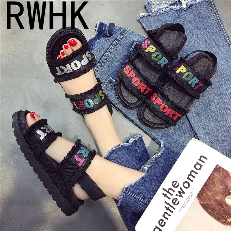 

RWHK 2019 summer new Korean version of the open toe Harajuku muffin bottom beach shoes set foot with students sandals B009
