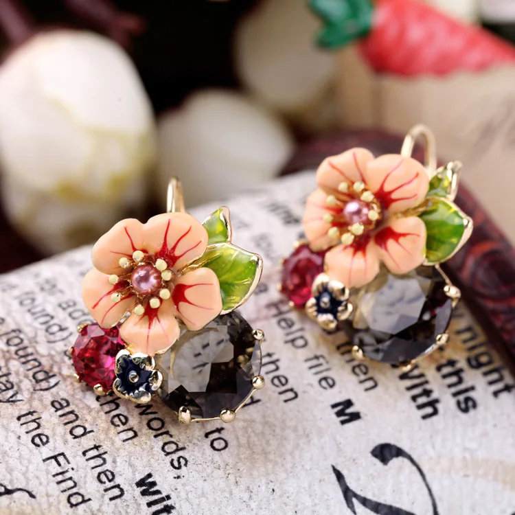 Модный комплект серег романтическая Милая Смола эмаль цветок висячие серьги для женщин Эффектные серьги тематическое Ювелирное Украшение