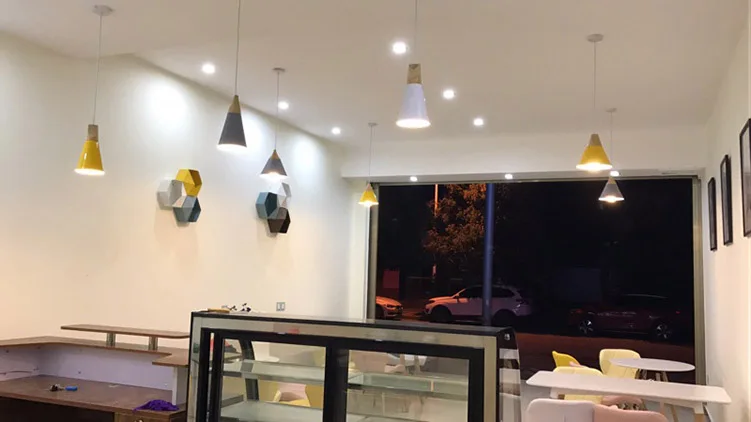 Pingente de Madeira Sombra de Alumínio da Lâmpada Pendente para Sala de Jantar Moderno Luzes Lâmpadas Lamparas Colorido Luminária - Restaurante Bar Café 14 High Quality Luzes e Iluminação