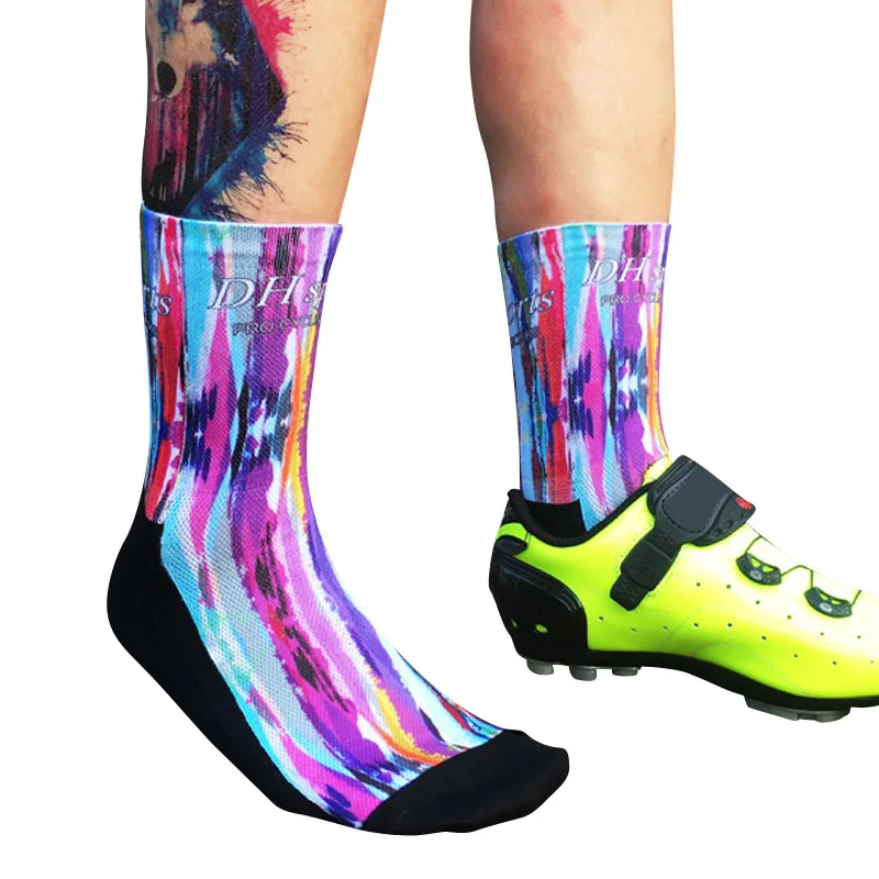 

DH SPORTS Men's Sport Socks Geometrics Printed Cycling Socks Pattern Ankle Calcetines Hombre Pilates Women Colorful Funny Sock