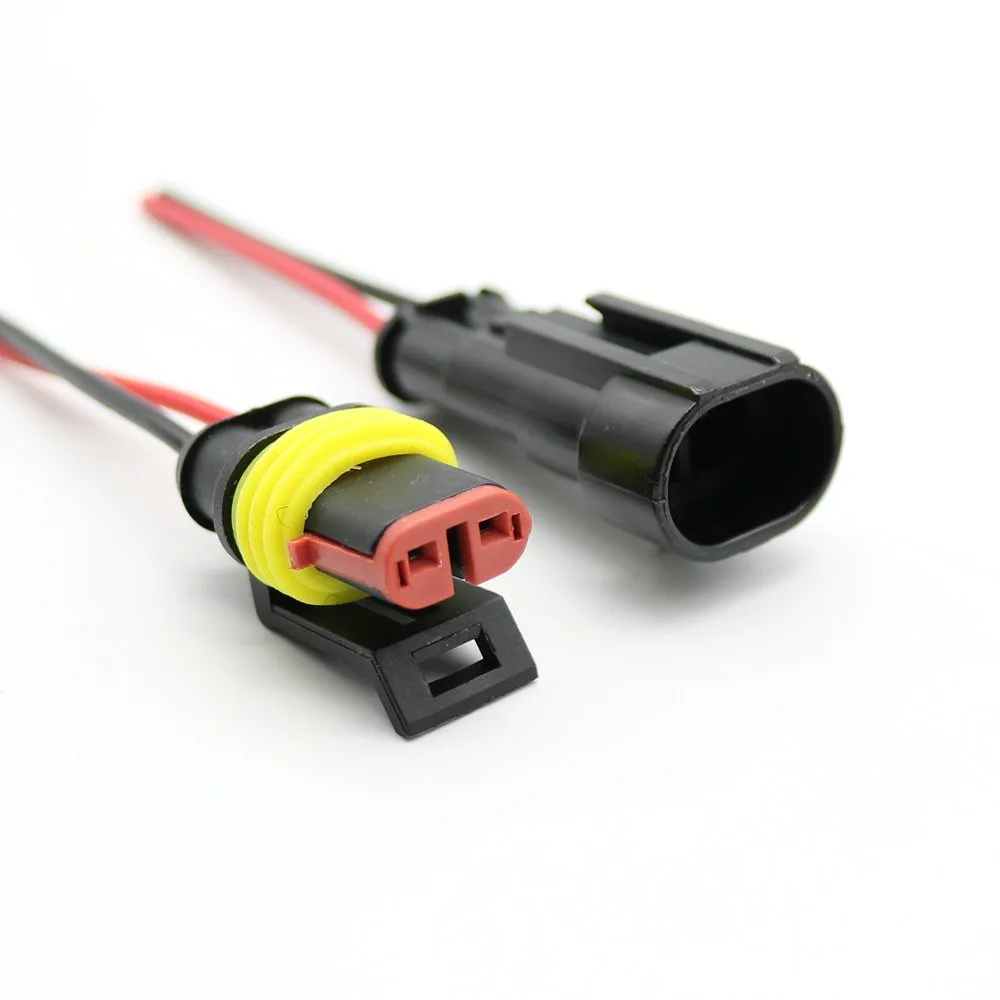 Номинальное напряжение для автомобильных разъемов