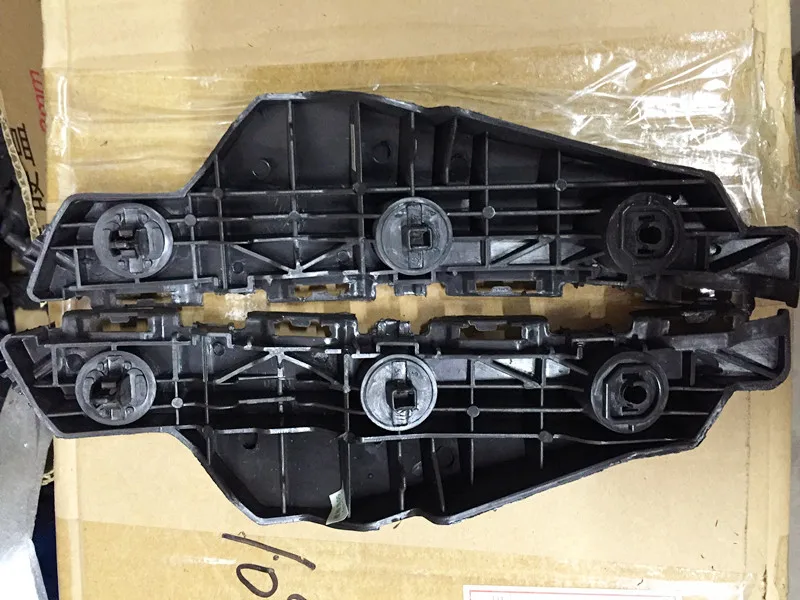 

2803301-J08 Great Wall VOLEEX C30 front bumper bracket