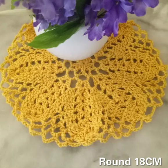 

20CM Round Pastoral Round Flower Design Table Mat Floral Pattern Cotton Crochet Lace Doily Vintage Coasters Placemat Craft Decor