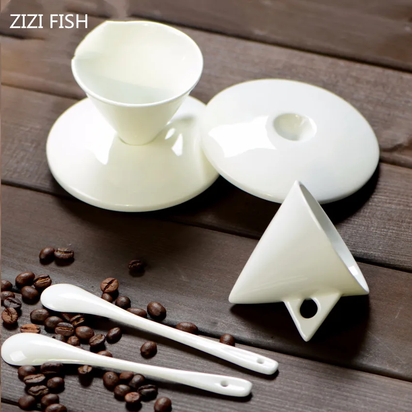 

Special creative coffee cup and saucer sets couples Bone china ceramic cup Shaped red cup with spoon tea cup and saucer set
