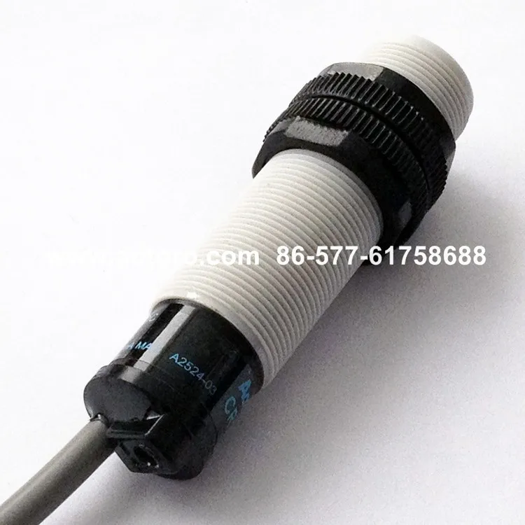 

CR18-8DN M18 NPN capacitive proximity sensor boiler water level sensor Liushi supplier
