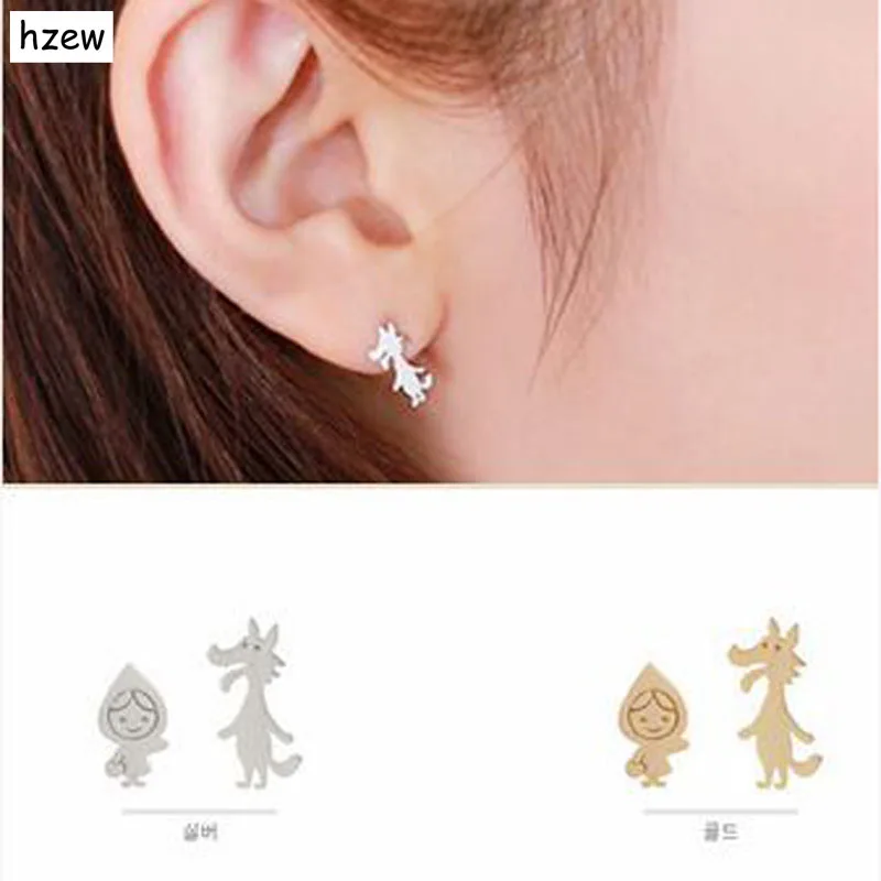 

hzew Fashion accessories Little red riding hood huge gray wolf stud earrings asymmetric