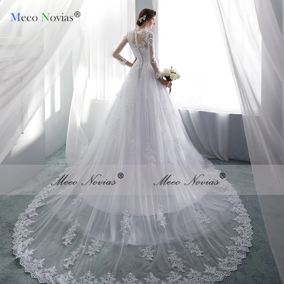 Meeo Novias бальное кружевное свадебное платье с длинными рукавами и круглым вырезом