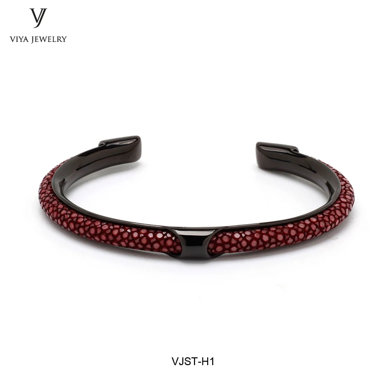 luxury stingray leather bangle with 316 l stainless steel hardware Fashion men bangle stingray bracelet (41)