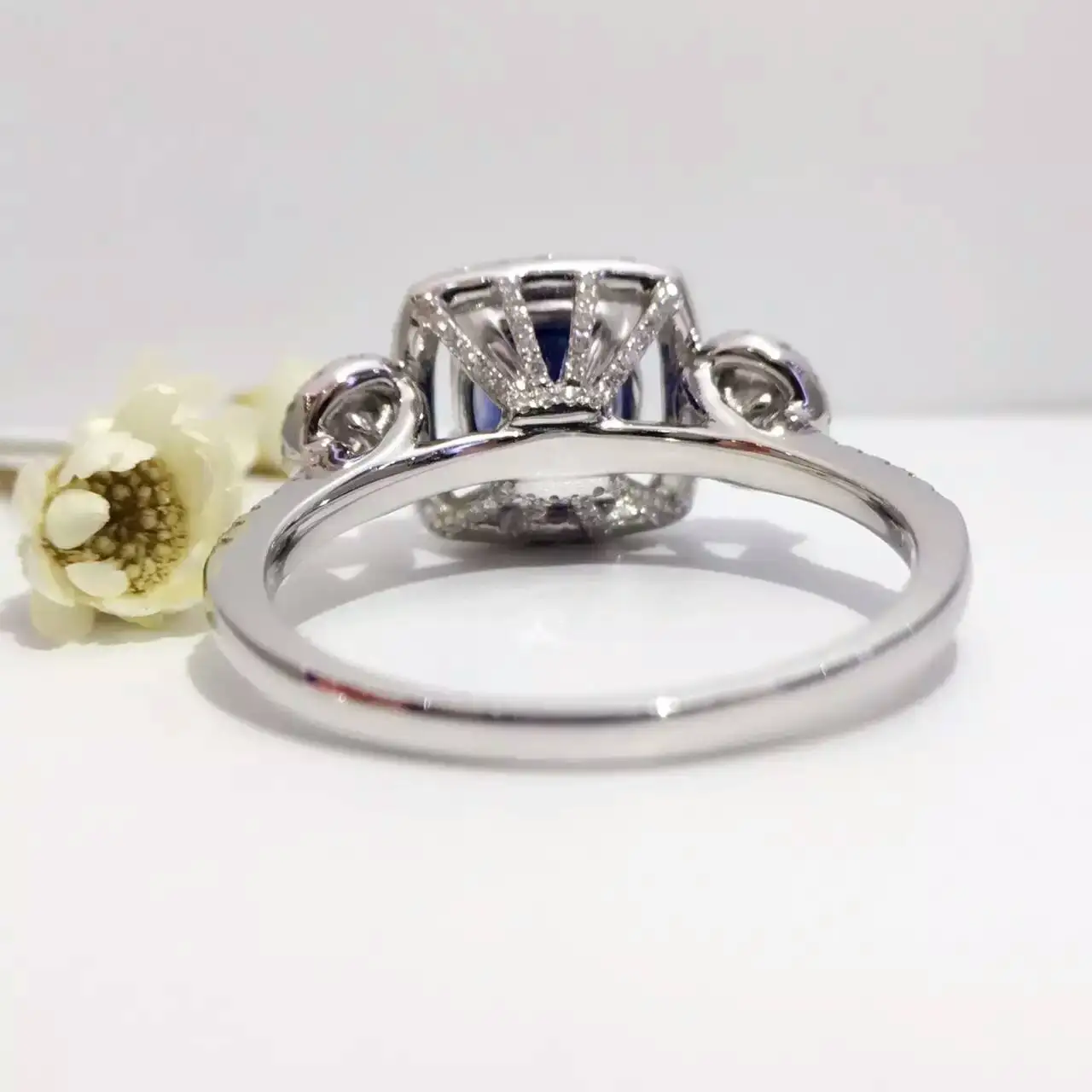 1.687ct+0.407ct 18K Gold Natural Sapphire Women Ring with Diamond Setting 2016 New Fine Jewelry Wedding Band Engagement