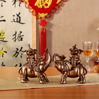 

Lucky Elephant ornaments a couple like the living room TV cabinet cabinet office furnishings housewarming gift opening