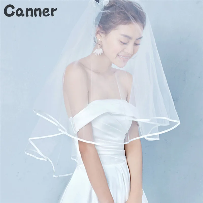 Canner White Ivory Two Layers Wedding Veils Simple And Elegent Short Bridal Tulle Edge White Lace Bridal Veil With Comb A30