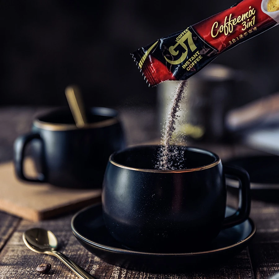 Керамическая чашка для кофе, завтрака, воды и блюдце, черный пигментированный фарфоровый набор чашек для чая с 304 ложкой из нержавеющей стали, лучший подарок