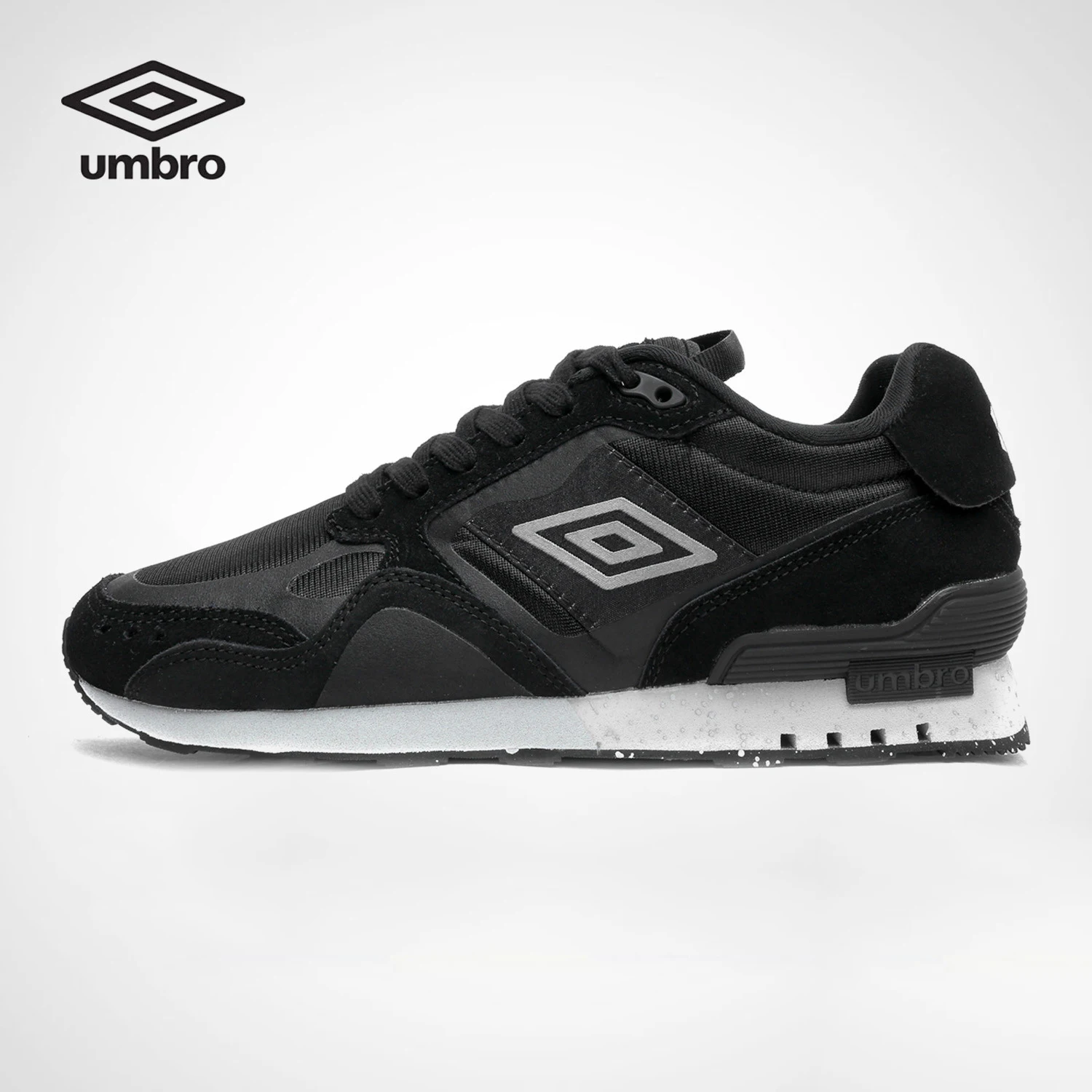 umbro tennis shoes