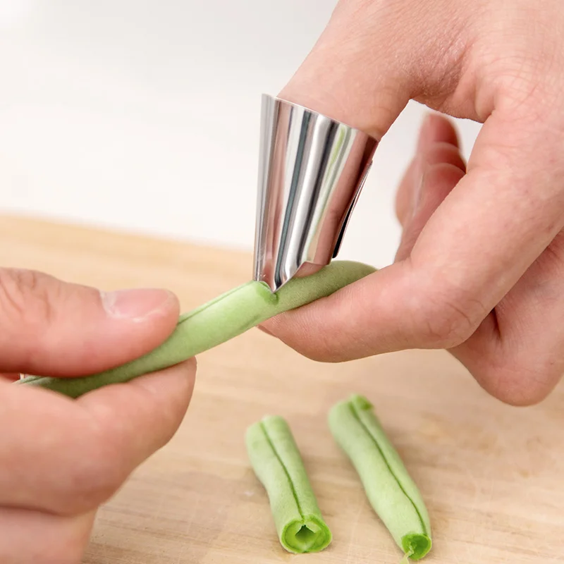 Fruit Peel Finger Protector Kitchen Pick Vegetables Gadgets Stripping Beans Garlic Peeler 1pc