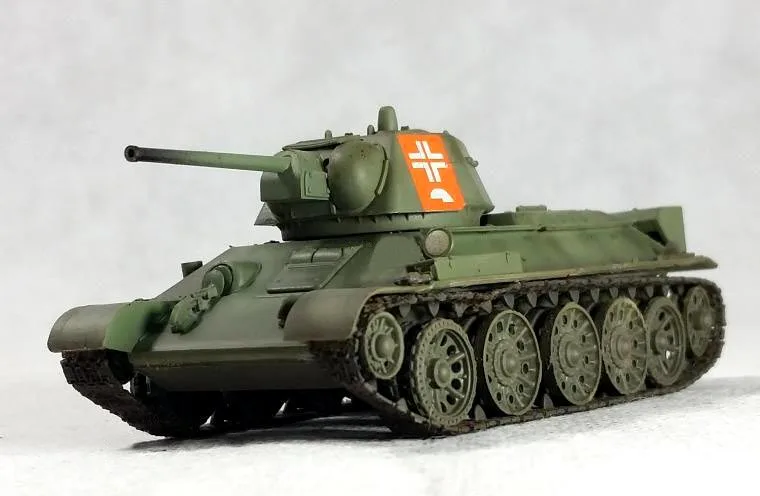 

TRUMPETER 1:72 Germany Capture the Soviet T34-76 medium tank model 36268 Static collection model