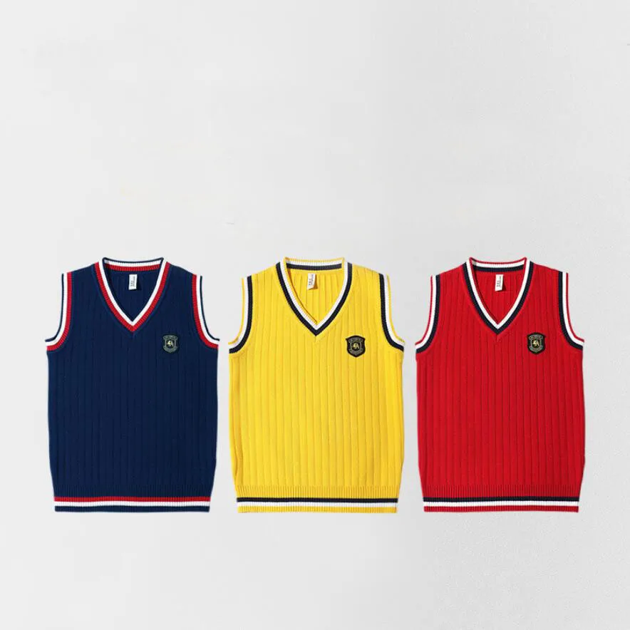 

Kids Gentleman Medal Victory Style Baby Sweater Waistcoat Baby Girl Vest Baby Boy Outfit V-Neck Knitted Clothes 3Colors