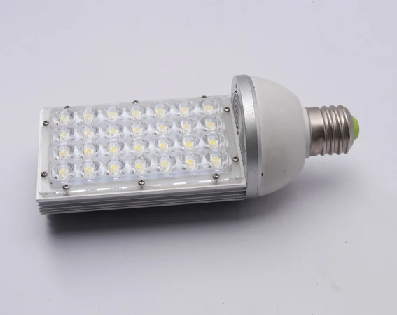 

2 Pcs Lot 28w Led Street Light with E27 E27/40 Base Rotation 360 Degress Ac85-265v Input Voltage Ce Rohs