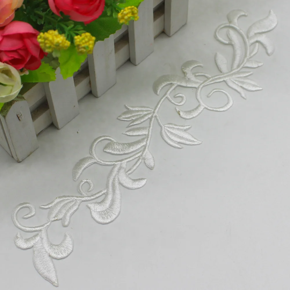 Description Picture 5 of itemGold Embroidery Patches Iron on Appliques For Cosplay Costume Diy Apparel Lace Trim For Stage Clothes 24*6cm