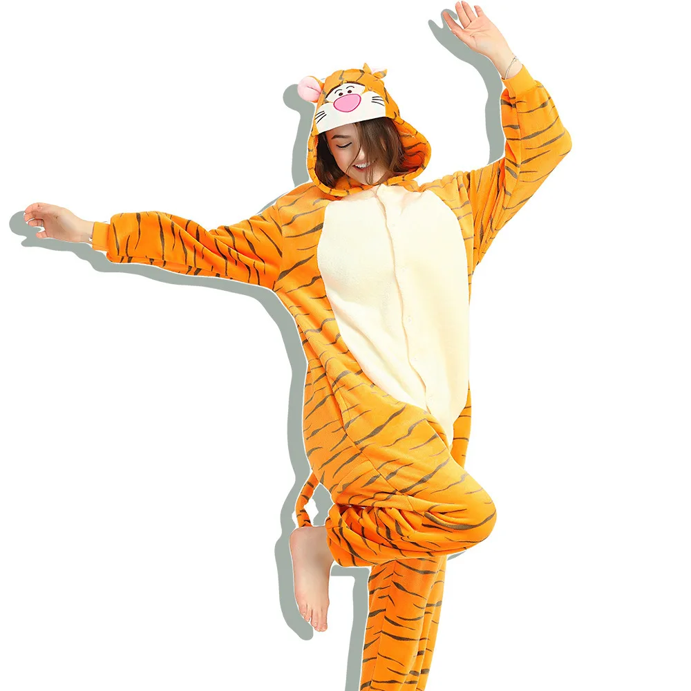 Cosplay Costume Flannel Pajamas Adults Anime Animal Onesies Sleepwear Kigurumi Women Men Unicorn Stitch Pikachu Winter Pajamas - Цвет: Tiger