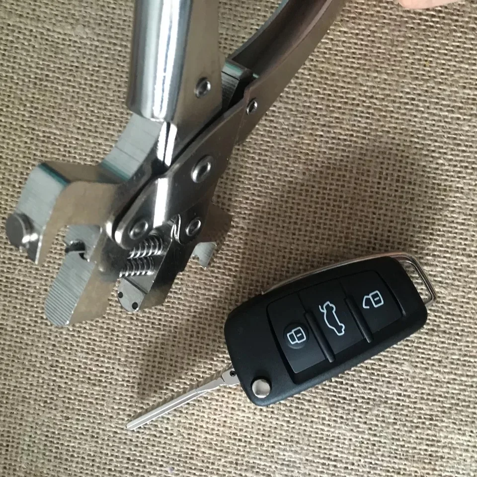 Слесарные многофункциональный автомобильный ключ Удаление выводов инструменты для складного автомобильного штифт исправить разборки инструменты