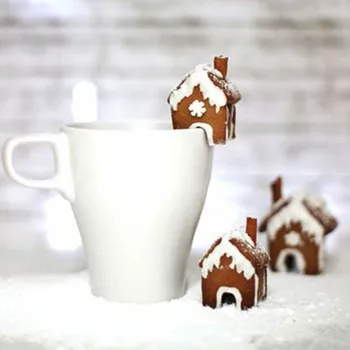 

3Pcs Christmas Gingerbread House Biscuit Cutter Set Stainless Steel Cookie Mould Pastry Decorating DIY Food Fondant Baking Mould