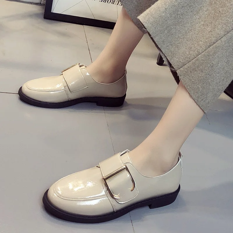 

Spring Black Flat Loafers Women Genuine Leather Casual Flats Female White Loafer Shoes Fashion