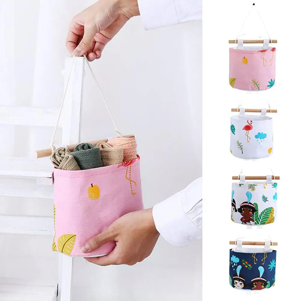 hanging wall pouch