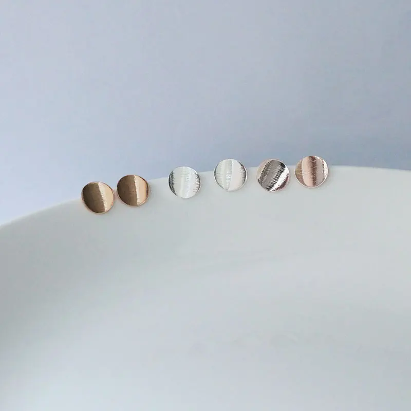 

1Pair Brushed Curve Circle Earrings Simple Glossy Round Cake Earring Moon Sun Studs for Women Radiant Circle Fashion Jewelry