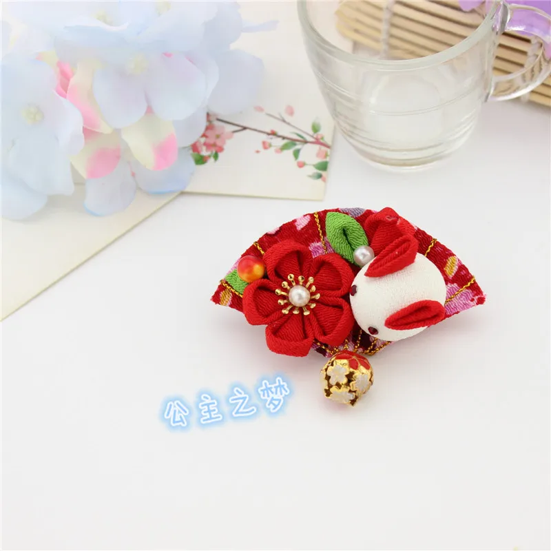 

Kimono Accessories Princess Headclip Kanzashi Festival Rabbit Hair Pins Claws Bell Decoration Red Pink Japanese Style HW018-B