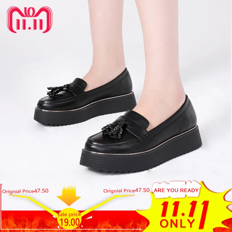 

AIMEIGAO Spring Autumn Casual Women Platform Shoes Tassel Flat Heels Shoes Slip On Tassel Moccasin Shoes For Women 5 cm Shoes