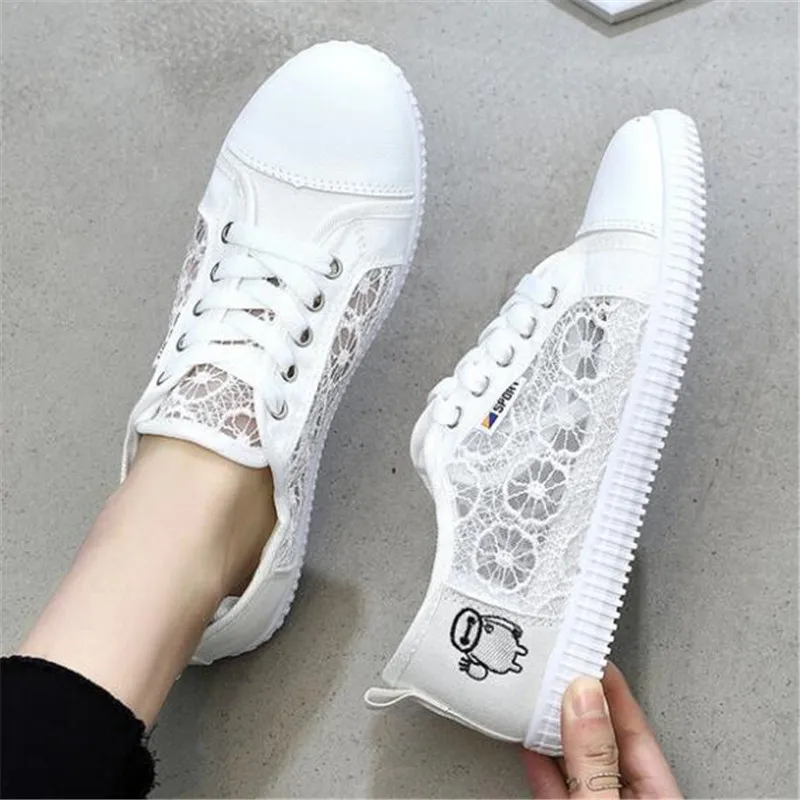 

Women shoes 2019 fashion summer casual ladies shoes cutouts lace canvas hollow breathable platform flat shoes woman sneakers A05