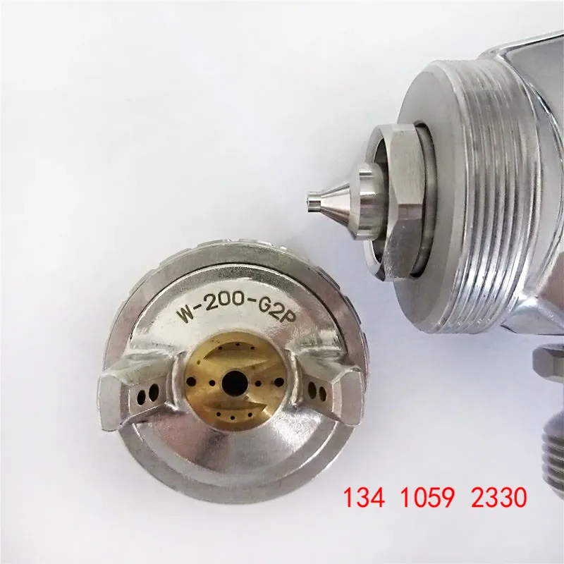 Reciprocating spraying machine