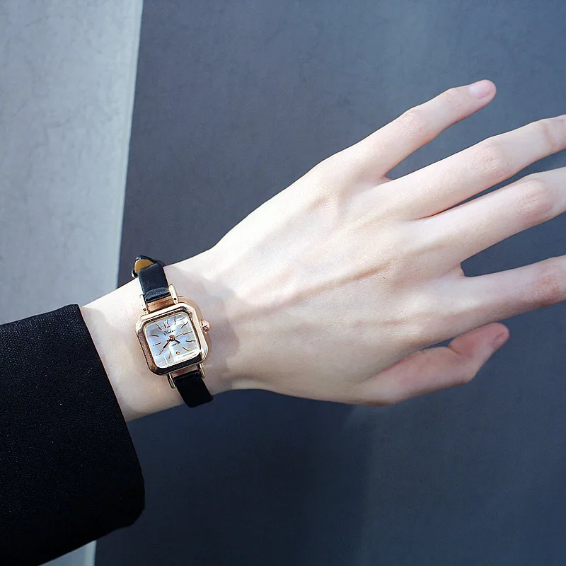 

Mini Small Square Simple Girl Watch Small Retro Casual Student Table Korean Version of The Thin Belt Fashion Women's Watch