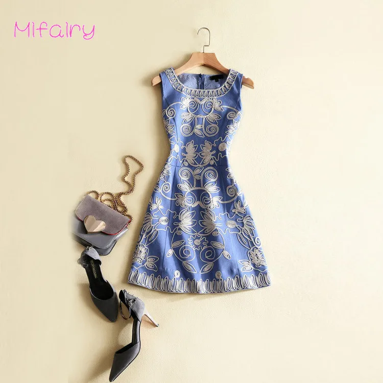 

Blue Flowers Print Embroidery Short Women Dress 2017 Autumn O Neck Sleeveless Brand Same Style Vestidos De Festa DH268