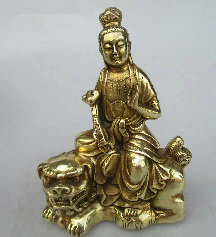 Art Collection Chinese Brass Carved Guanyin sitting on an Lion