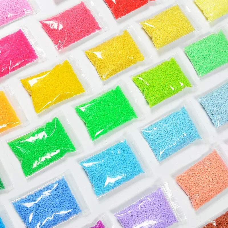 

10000pcs/bag 2.6mm Hama Beads 72 Colors For Choose Kids Education Diy Toys 100% Quality Guarantee Perler Beads Wholesale