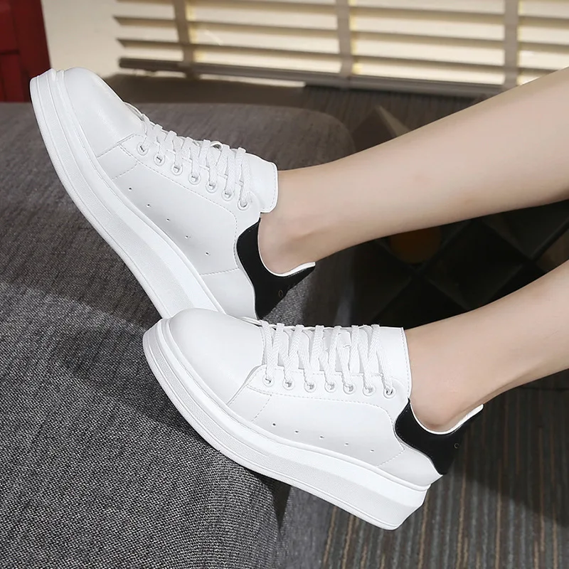 الربيع الخريف المرأة أحذية منصة 2019 تنفس رياضية بيضاء عارضة أحذية تزلج السيدات الشقق زائد حجم 42 41 43