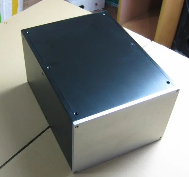 Multifunctional aluminum amplifier chassis/preamp case /headohone