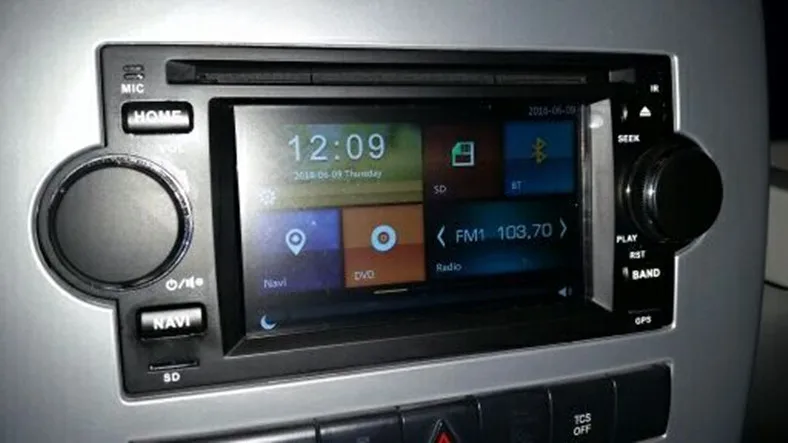 Top 5 Inch Car DVD Player For Chrysler/300C/Dodge/RAM/Jeep/Commander/Compass/Wrangler/Grand Cherokee CANBUS GPS BT Radio Free Maps 4