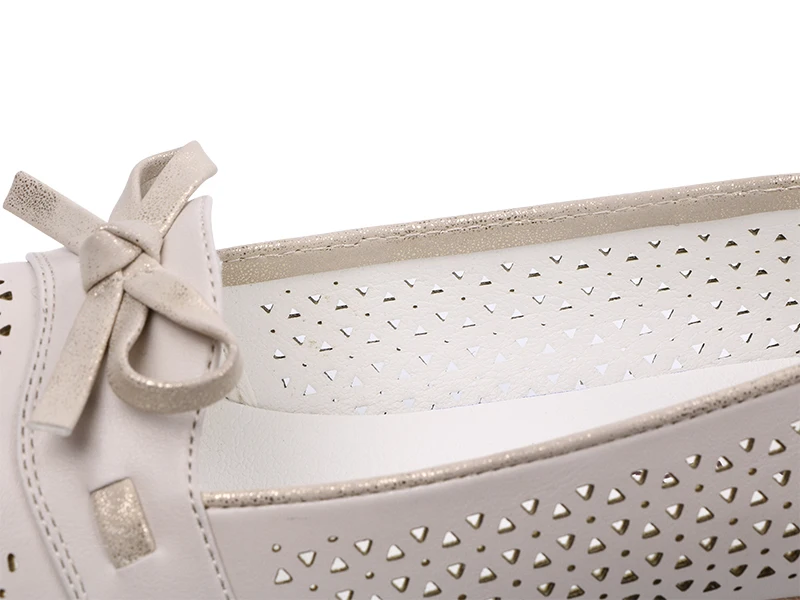 AIMEIGAO Big Size Women Sandals PU Soft Leather Low Heels Comfortable Shoes Elegant Bow Tie Summer Shoes High Quality