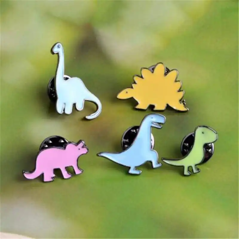 Цветная эмалированная брошь с динозавром, апатозавр, Стегозавр, булавка из джинсовой ткани, значок на пуговицах, Мультяшные ювелирные издел...