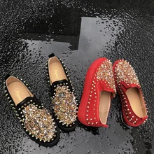 Дизайнерская обувь женские роскошные готические хип-хоп стиль золотые блестящие шпильки Украшенные плоские унисекс слипоны черные повседневные лоферы