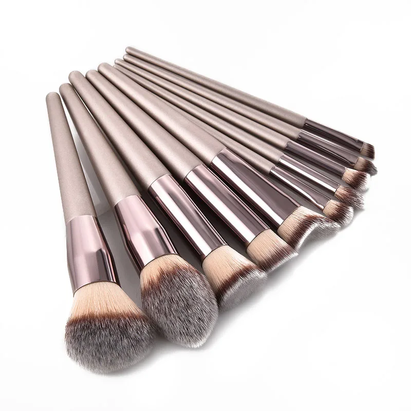 

Luxury Champagne Wooden Cosmetic Eyebrow Eyeshadow Concealer Beauty Brush Makeup Brush Sets Tools For Foundation Powder