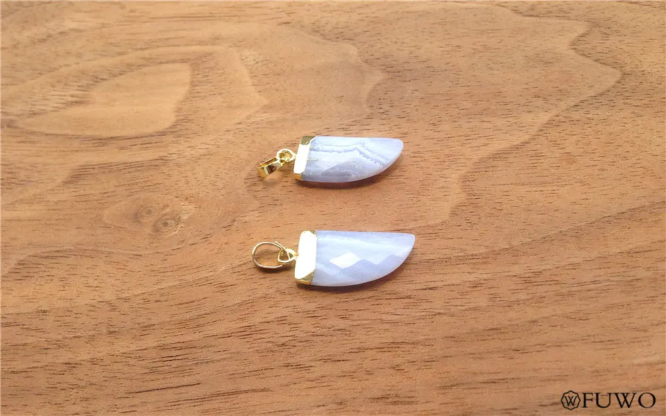 Horn Shape Natural Blue Agate Pendant 10
